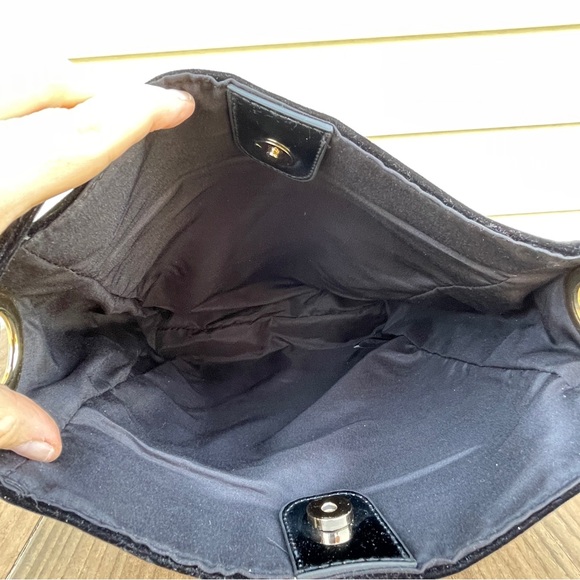 Carolina Herrera Good Girl Black Patent Leather & Velvet Bag/Purse - Picture 4 of 5